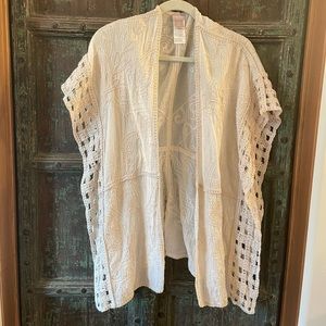 Gorgeous cream Chico’s kimono cotton cover up s/m